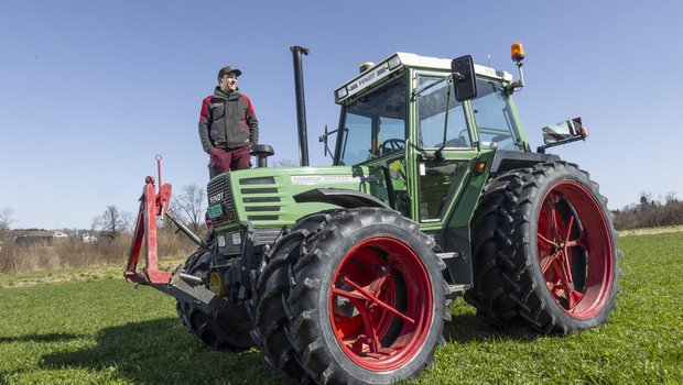 Der Fendt 304 LSA ist der Traumtraktor von Mario Wieland aus Ulmiz FR.  (Bild: «die grüne» / Pia Neuenschwander)