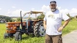 Roman Schäfli mit seinem Traumtraktor, dem Fiat 600.  (Bild: «die grüne» / Gian Vaitl)